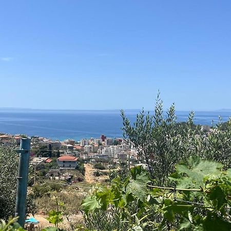 Kongjoni'S Rooms Himare Bagian luar foto
